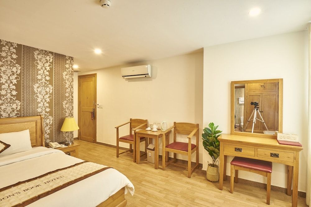 undefined Sai Gon's Book Hotel - The Airport Front 2