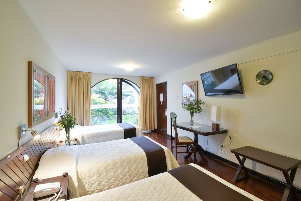 undefined Hotel Señorial 3