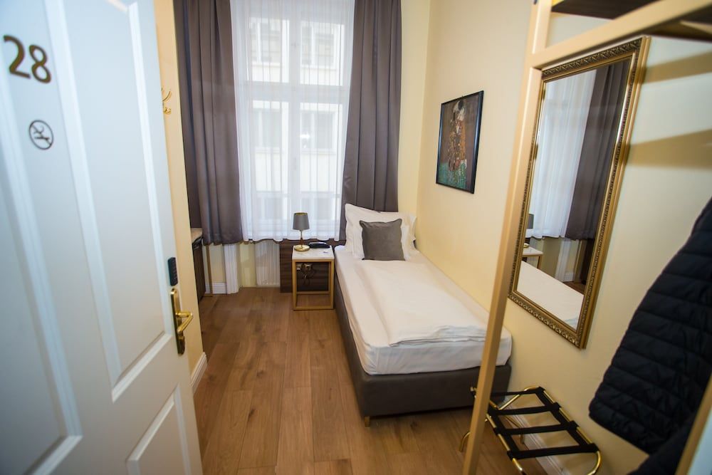 undefined City Pension - Self Check-in 5