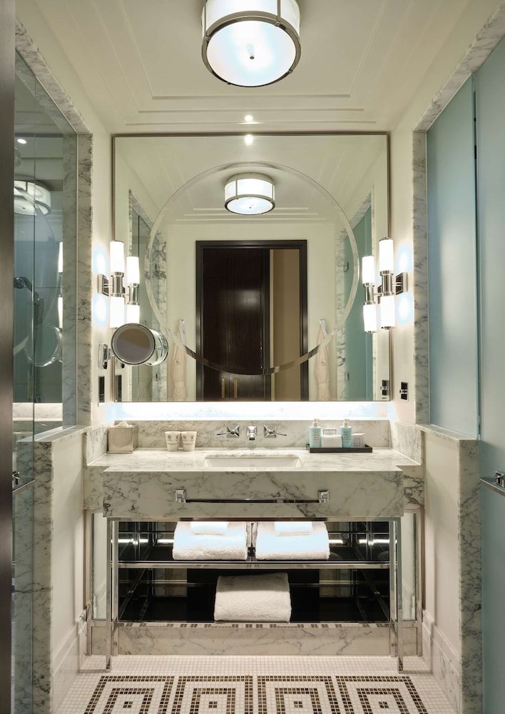 The Beaumont Mayfair Classic Room 4
