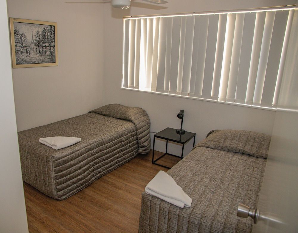 Superior Apartment, 2 Bedrooms, Partial Ocean View
