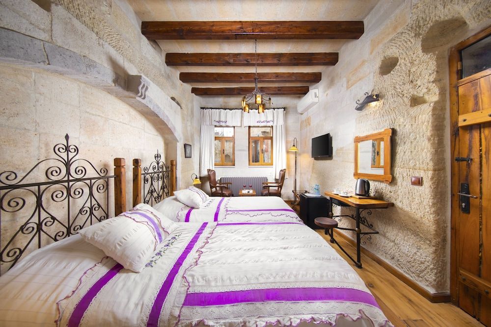 undefined Terra Cave Hotel 4