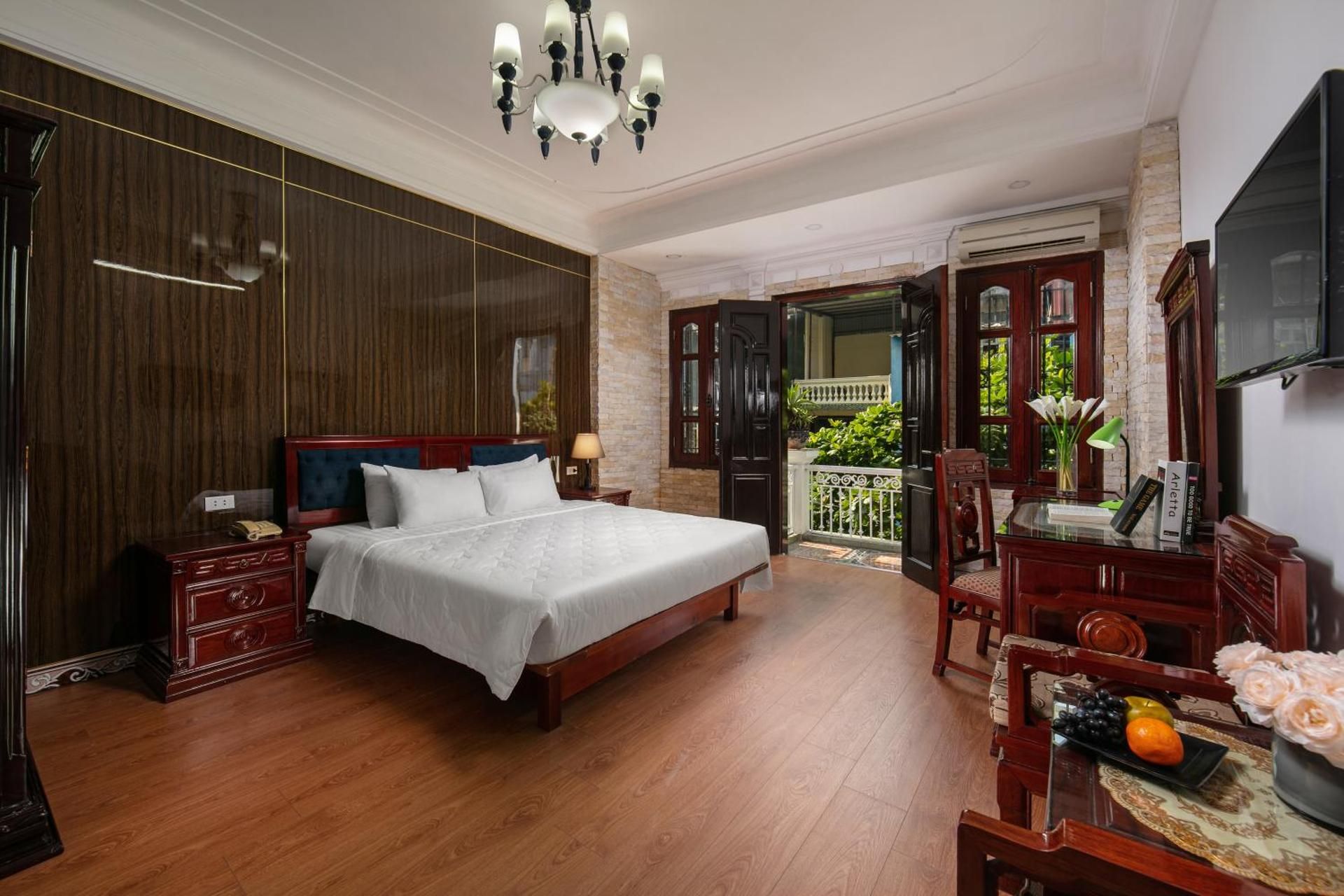 undefined Little Diamond Hotel 5