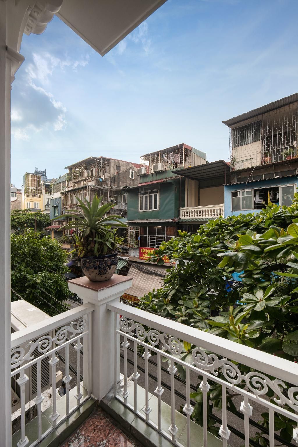 undefined Little Diamond Hotel 6