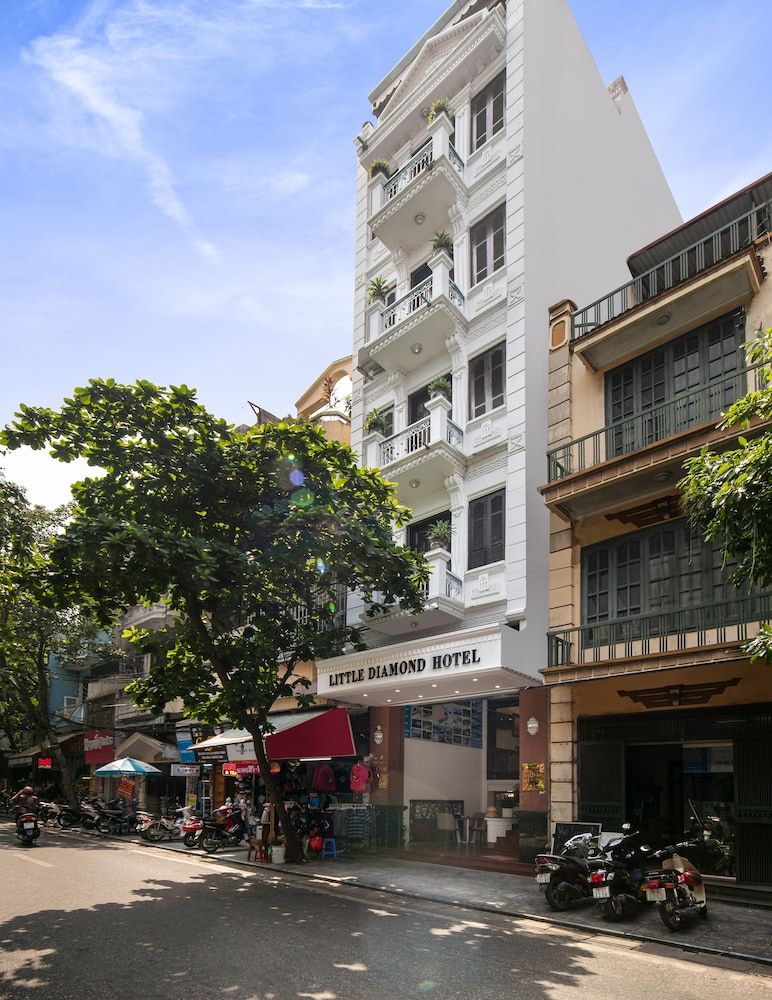 undefined Little Diamond Hotel 2
