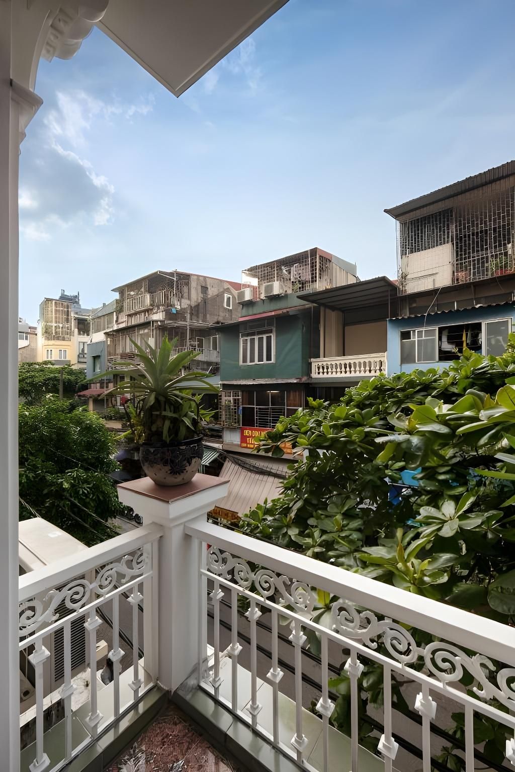 undefined Little Diamond Hotel 8