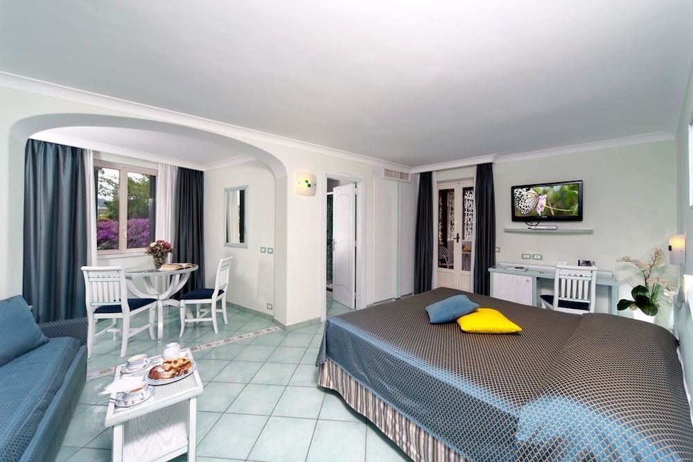 Hotel Bellevue Benessere & Relax Superior Quadruple Room