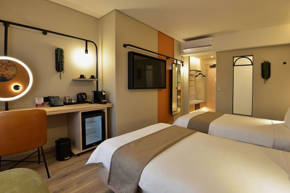 City Lodge Hotel Victoria And Alfred Waterfront Twin Room, Non Smoking