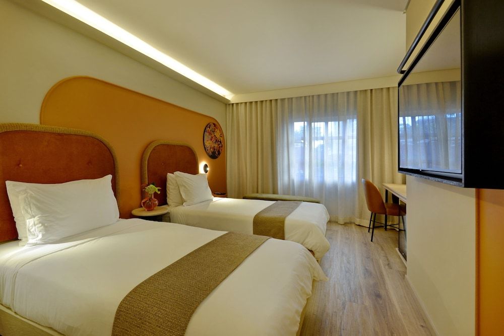 City Lodge Hotel Victoria And Alfred Waterfront Twin Room, Non Smoking 7