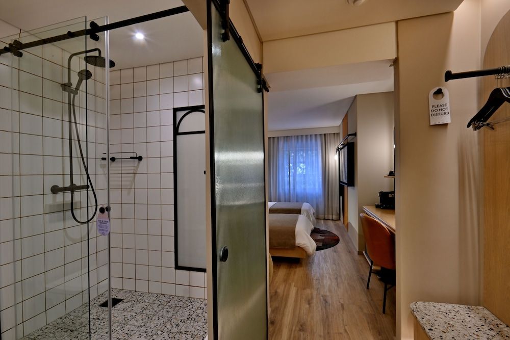 City Lodge Hotel Victoria And Alfred Waterfront Twin Room, Non Smoking 13