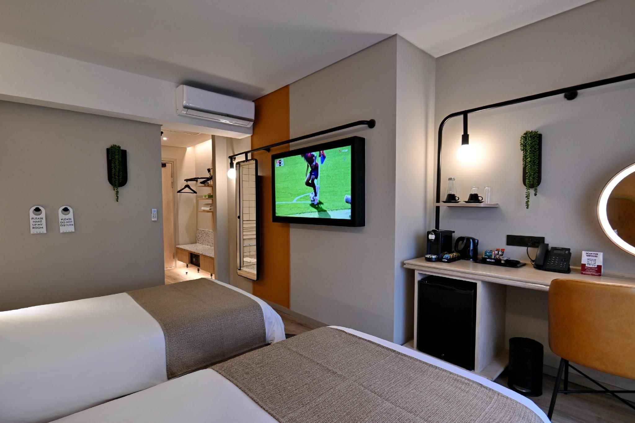 undefined City Lodge Hotel V&A Waterfront Cape Town 4