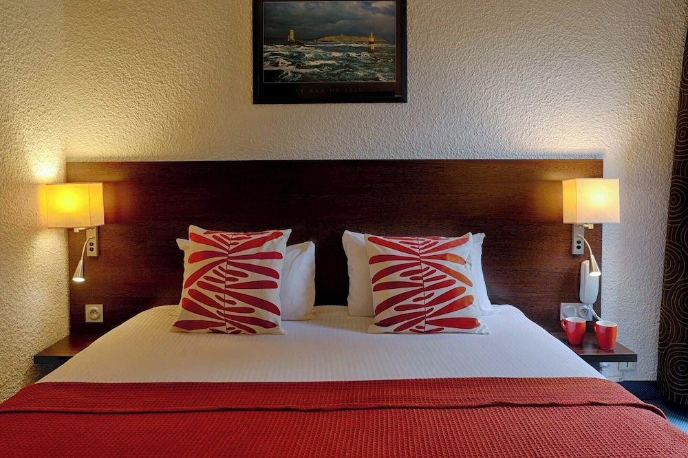 Brit Hotel Le Branhoc Superior Double Room (Shower) 7