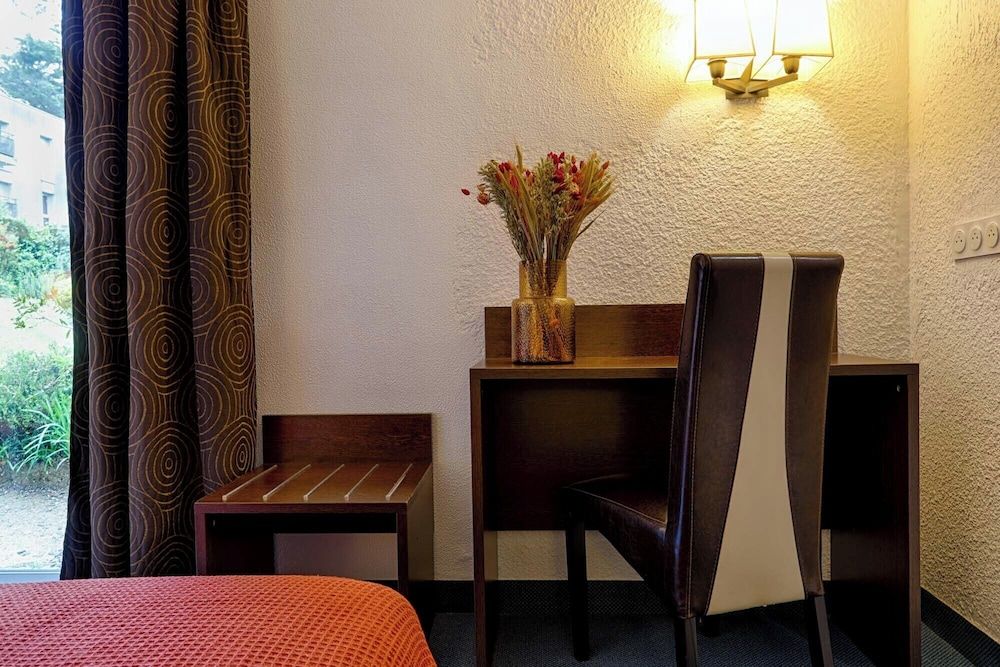 Brit Hotel Le Branhoc Superior Double Room (Shower) 34