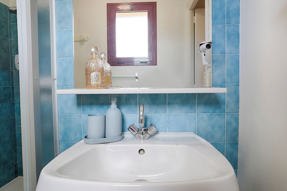 Brit Hotel Le Branhoc Standard Twin Room 26