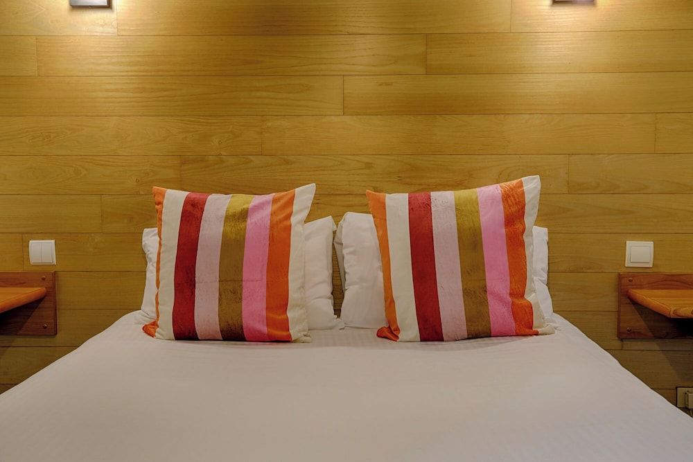 Brit Hotel Le Branhoc Standard Double Room 5