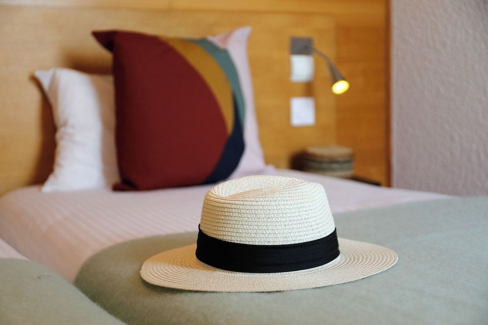 Brit Hotel Le Branhoc Standard Twin Room 7