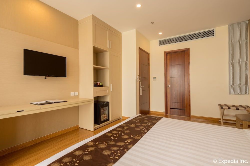 GK Central Hotel Premium Double Room 21