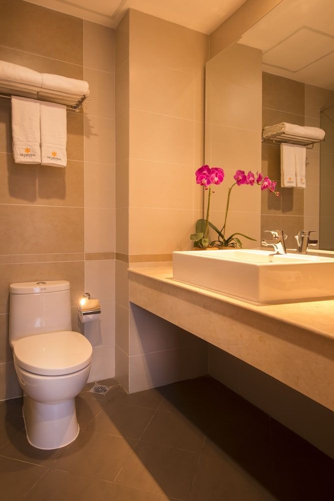 GK Central Hotel Premium Double Room 18