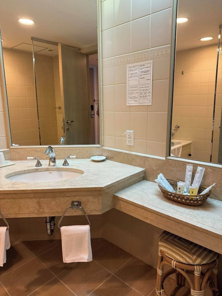 Grandvrio Resort Saipan Superior Room, Non Smoking, Ocean View (Taga Tower) 4