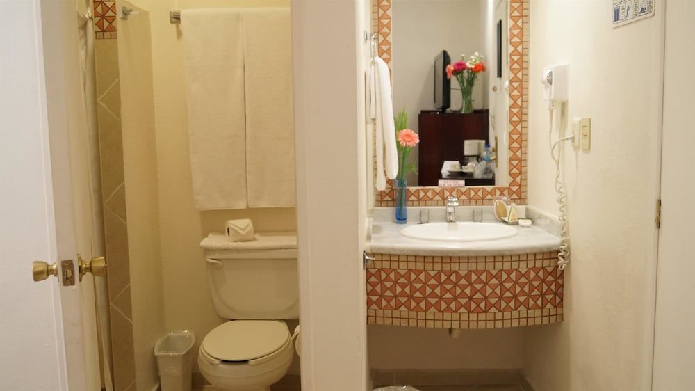 Best Western Taxco Standard Room, 1 Double Bed, Non Smoking 8