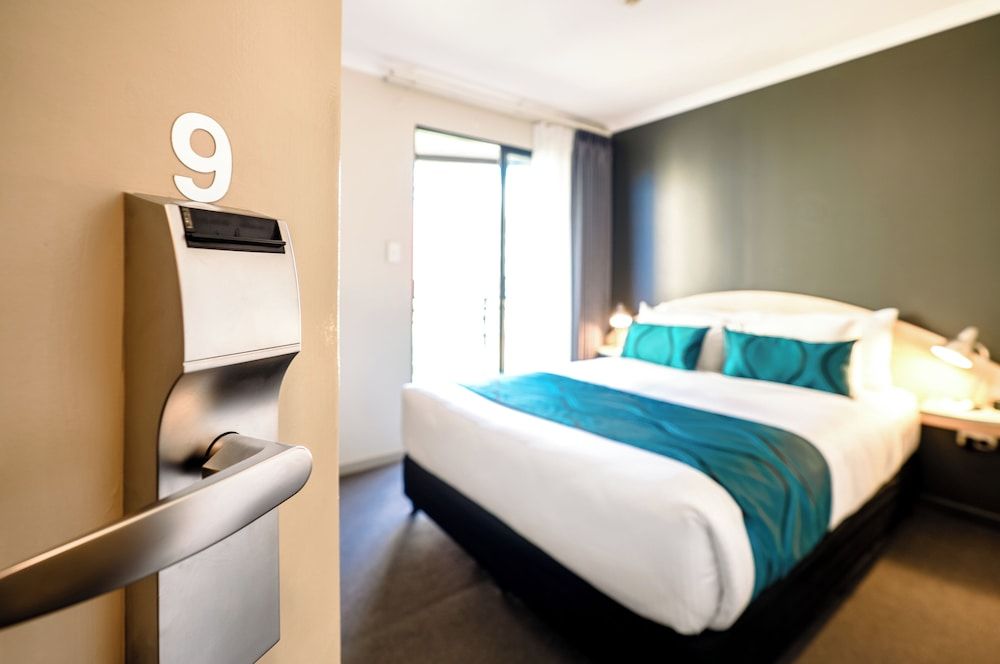 Il Mondo Boutique Hotel Budget Room Stair Access Only 3