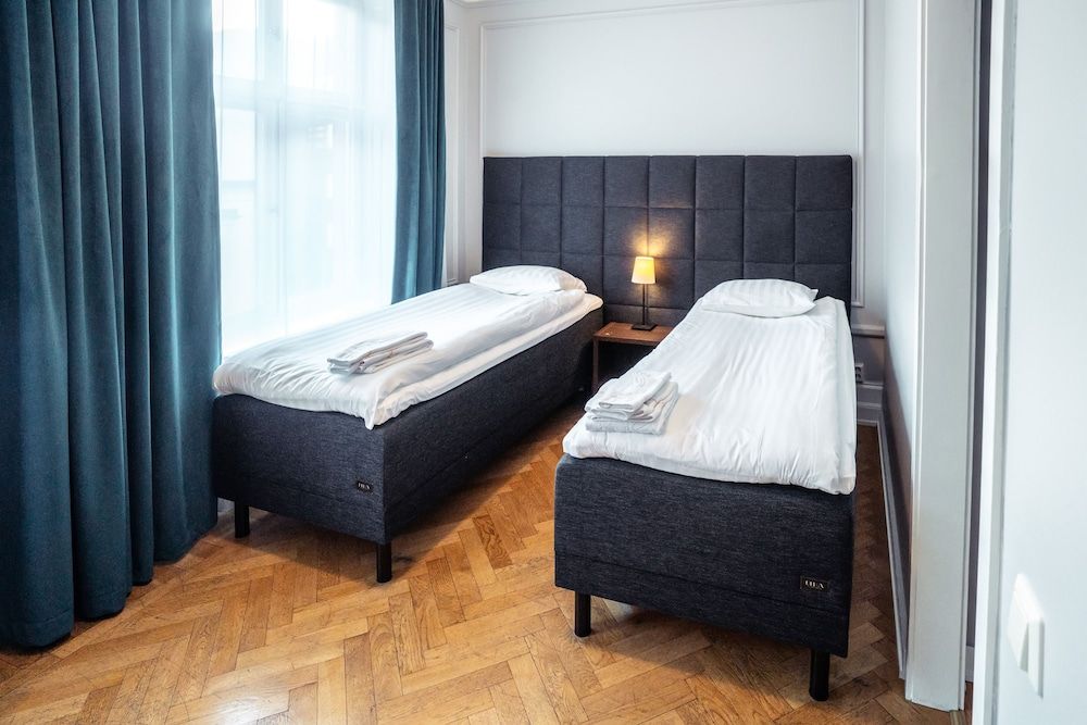 undefined Queen's Hotel by First Hotels 5