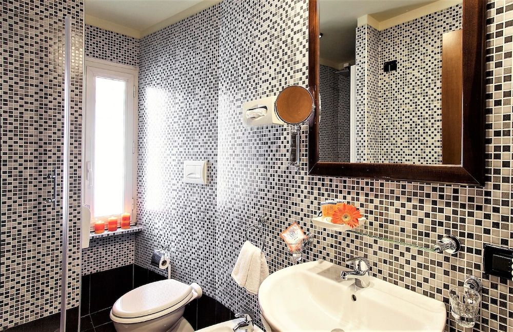 Hotel Tuscolana Standard Double or Twin Room 7