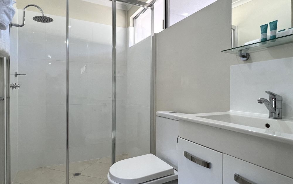 Lychee Tree Holiday Apartments Superior Apartment, 1 Bedroom, Pool View 2