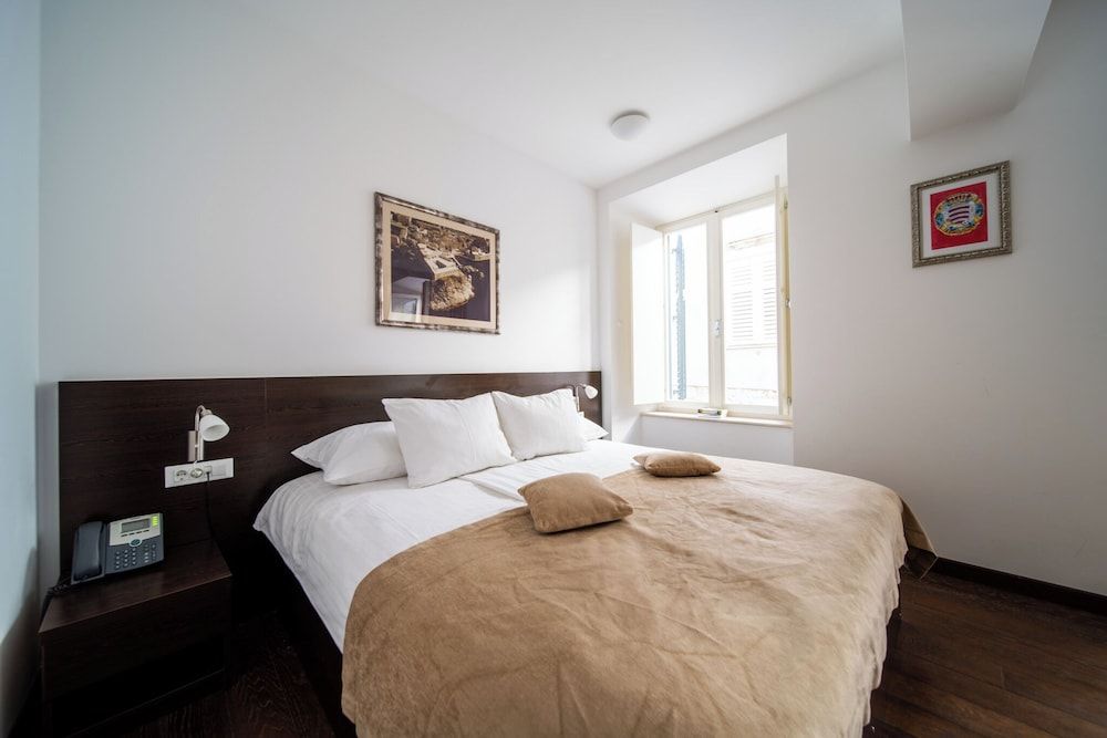 undefined Celenga Apartments with free offsite parking 6