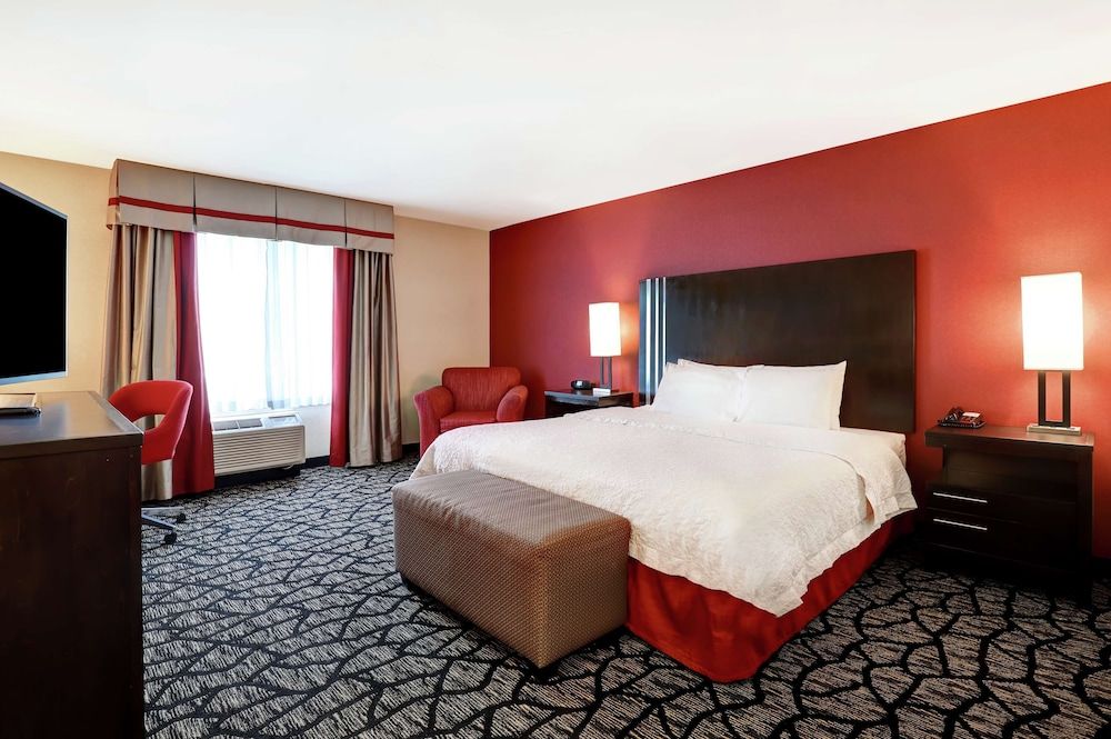 One King Bed, Accessible