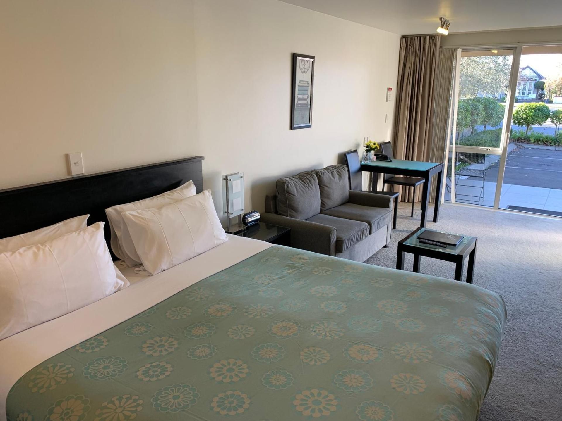 Deluxe Suite