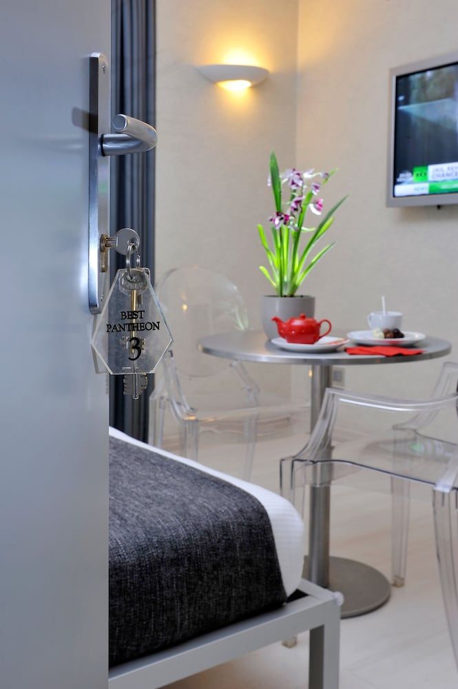 undefined Best Pantheon B&B 8