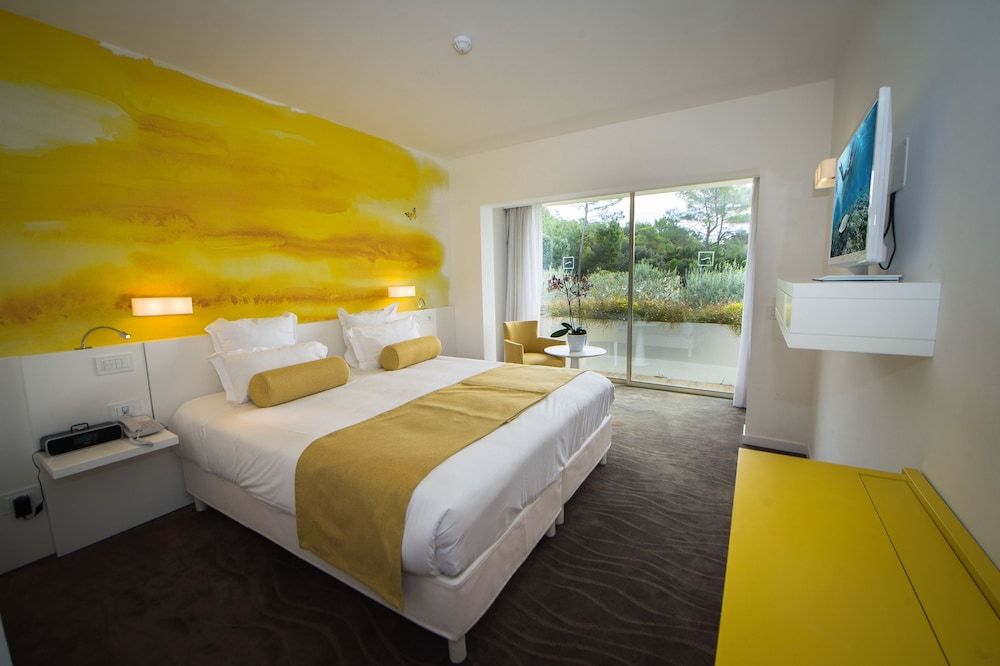 Classic Room, Garden View