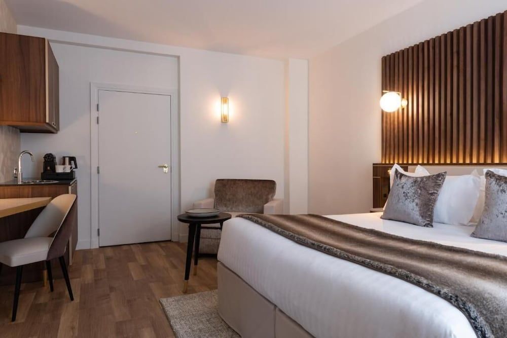 undefined Hotel Lord Byron 10