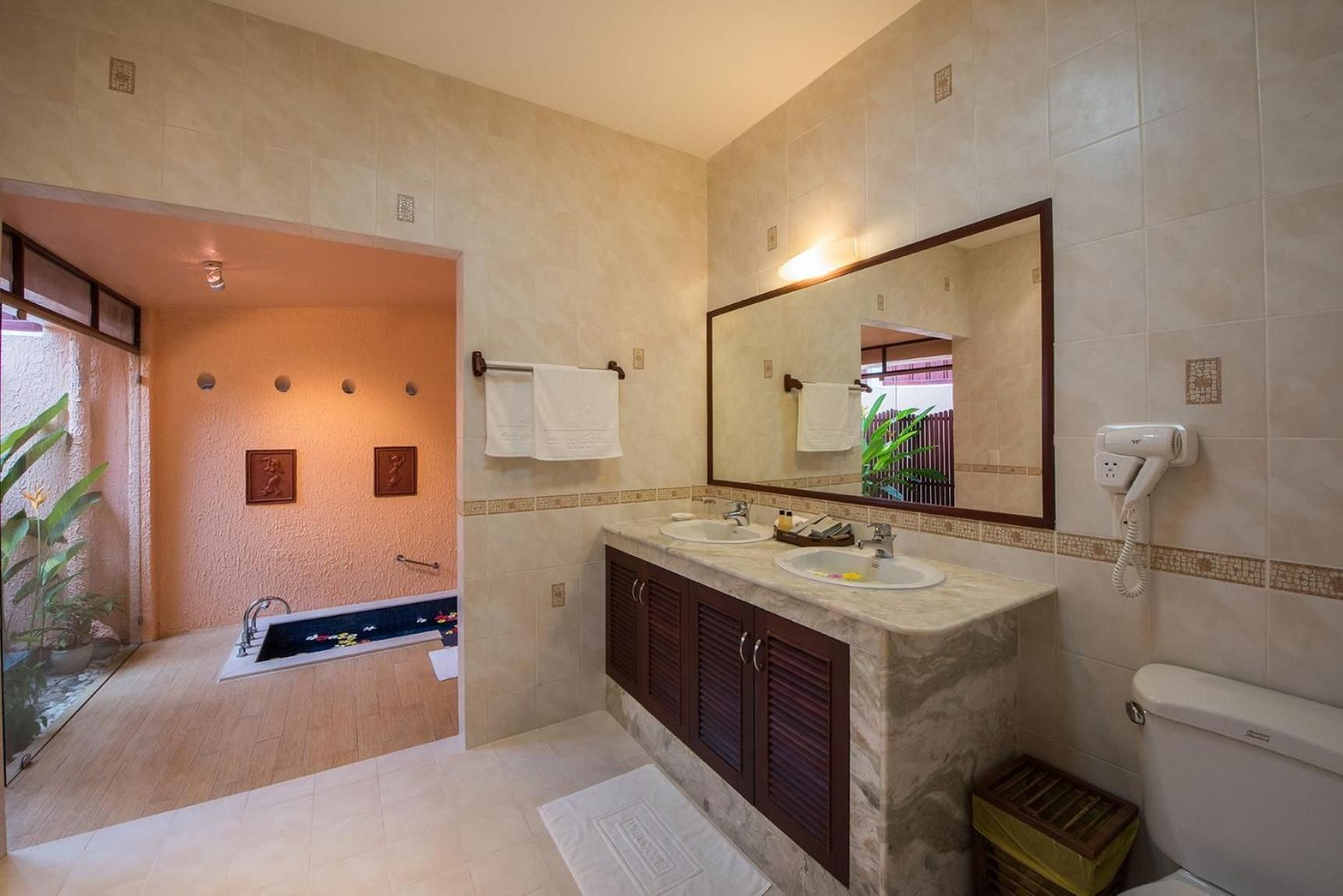 Garden View Suite King
