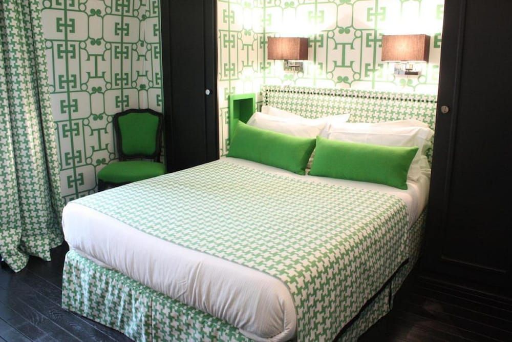 undefined Hôtel Monceau Elysées 9