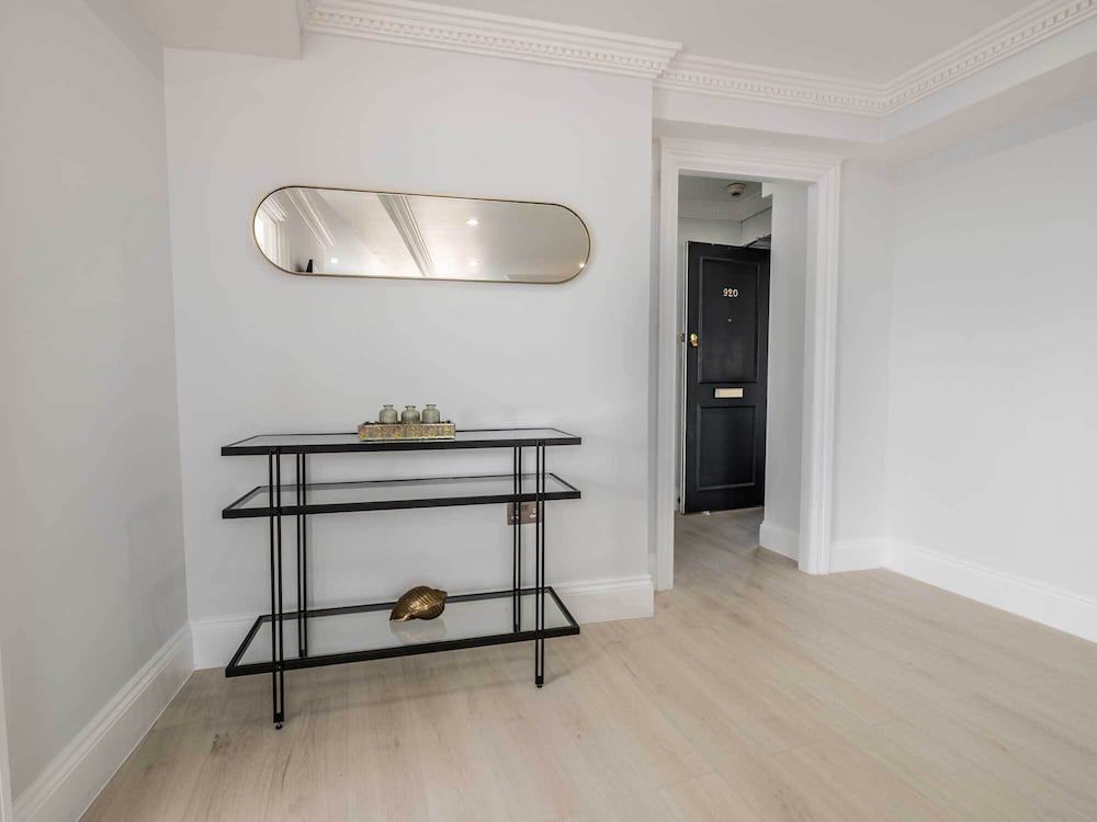 Chelsea Cloisters Serviced Apartments Penthouse 21