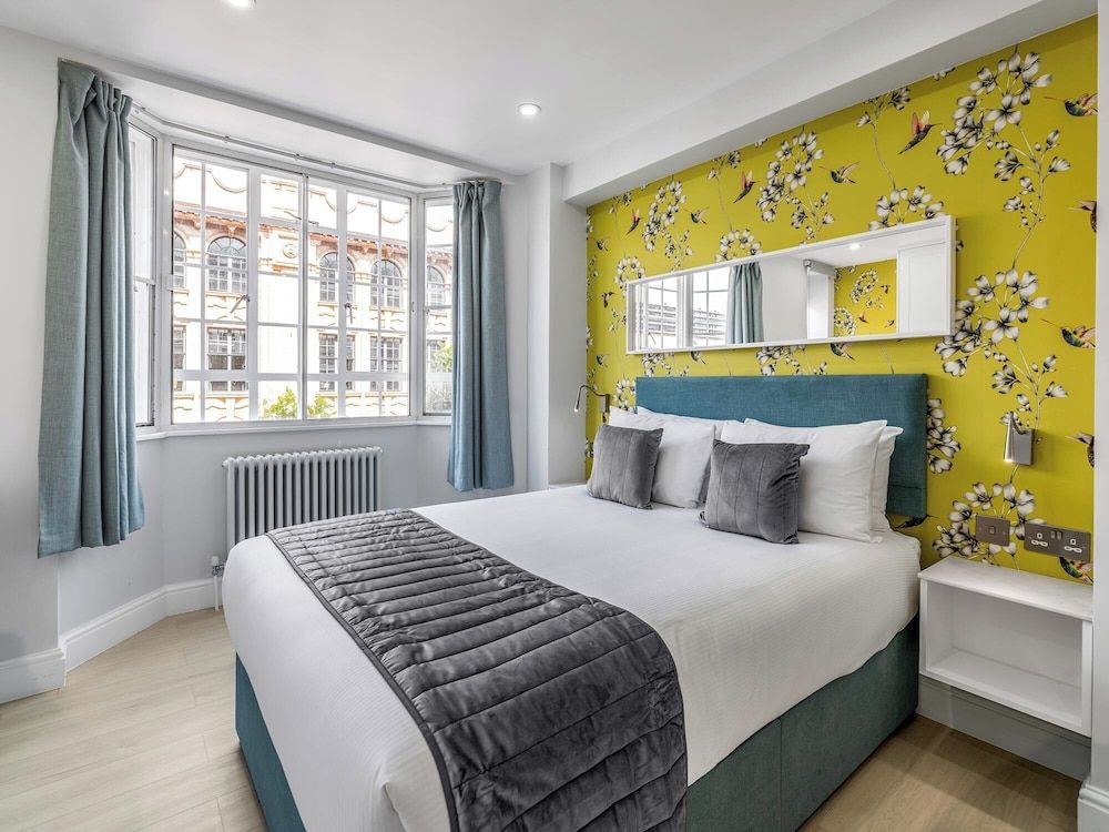 1 Bedroom Apartment (1 double bed and 1 sofa bed)