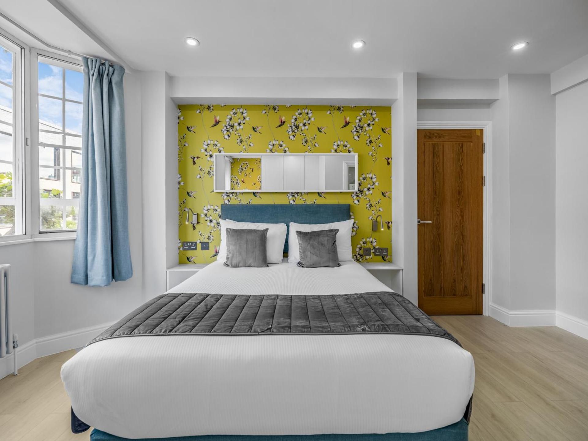One Bedroom Apartment