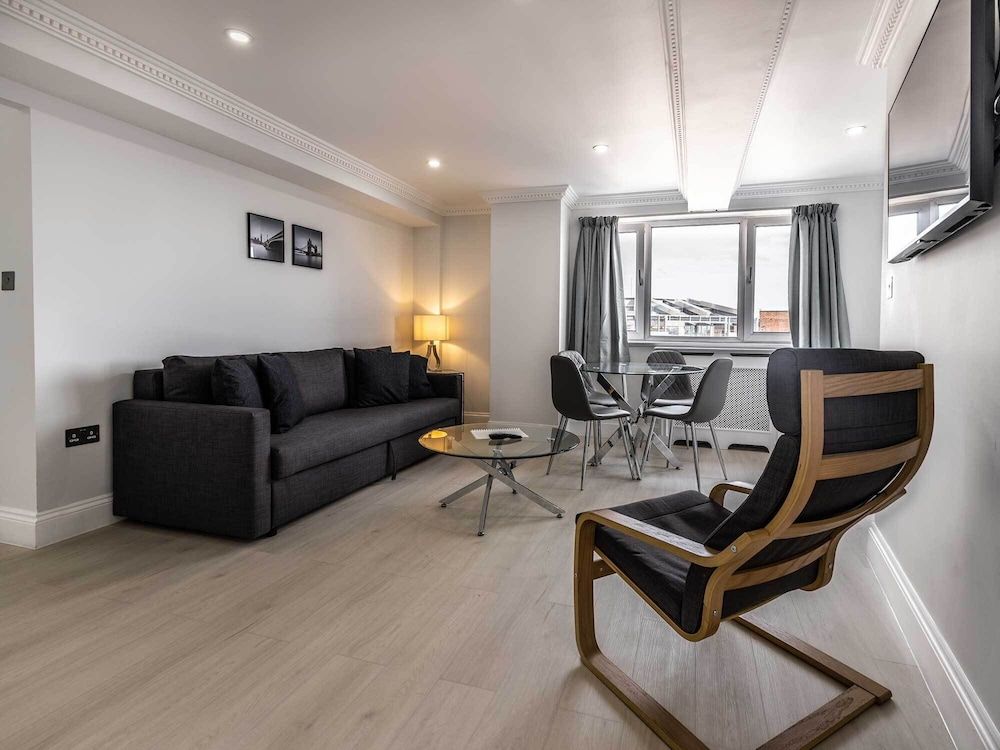 Chelsea Cloisters Serviced Apartments Penthouse 20