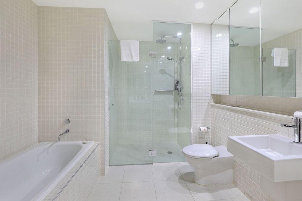 Element on Coolum Beach Three Bedroom Sea View Apartment 5