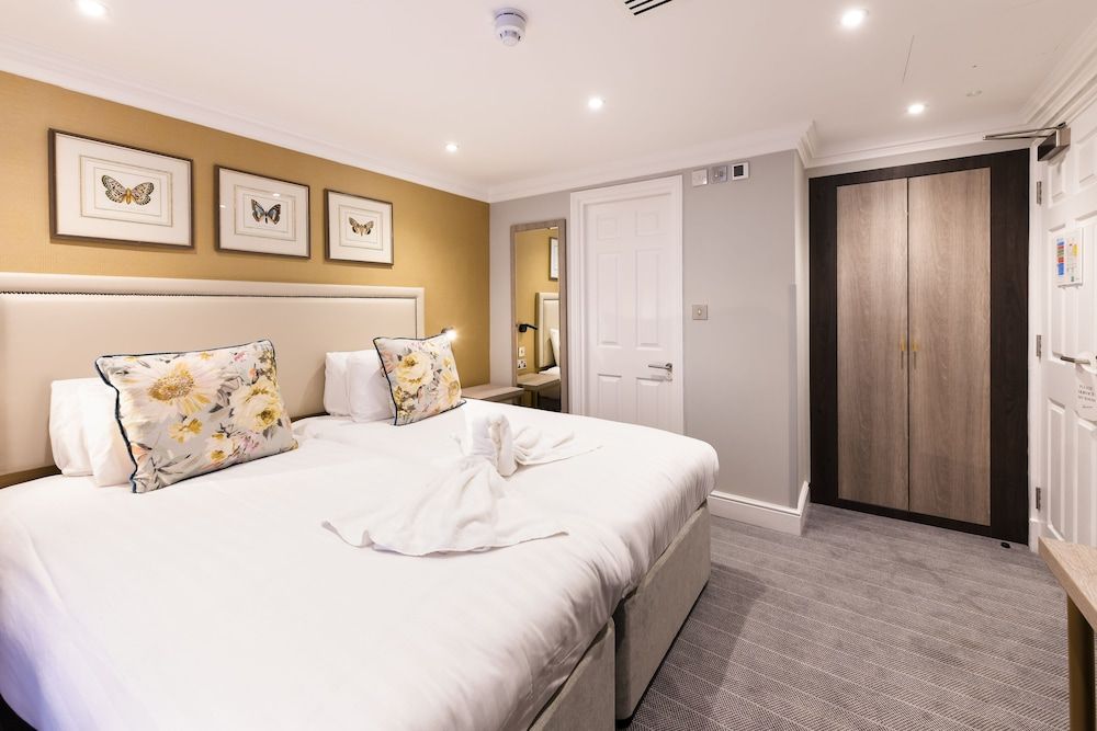 Byron Hotel London Twin Room 2