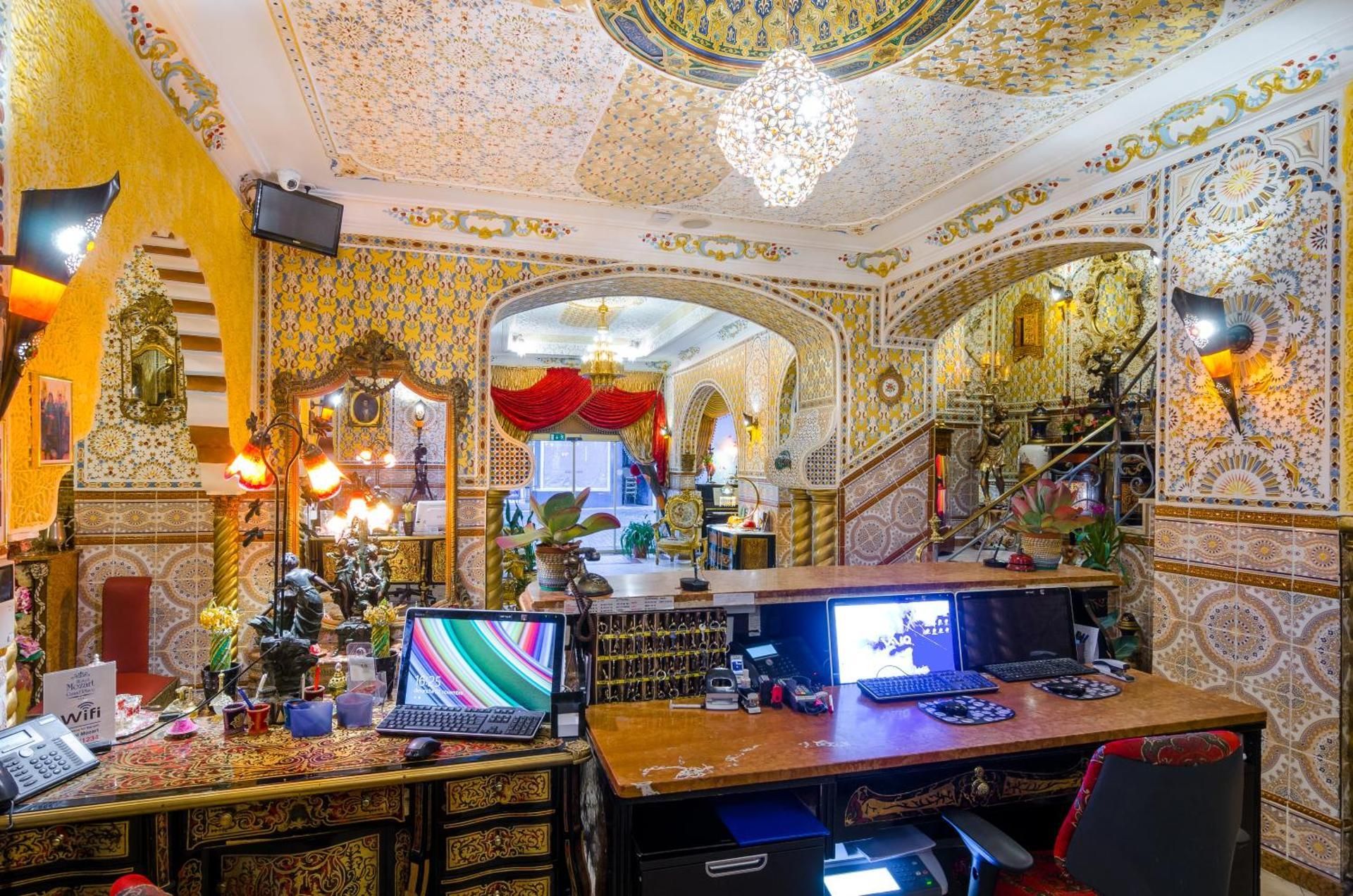 undefined Hotel Mozart 6