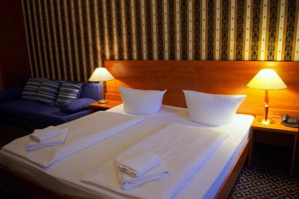 undefined City Hotel am Kurfürstendamm 8