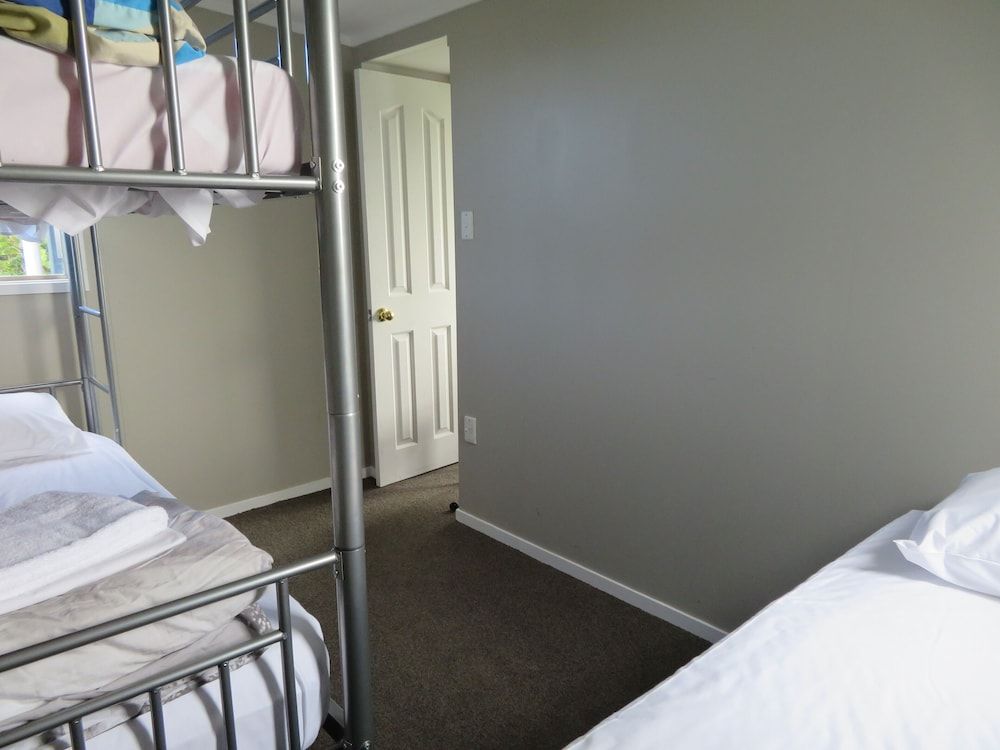 Whanganui Seaside Holiday Park Fishermans Flat 2