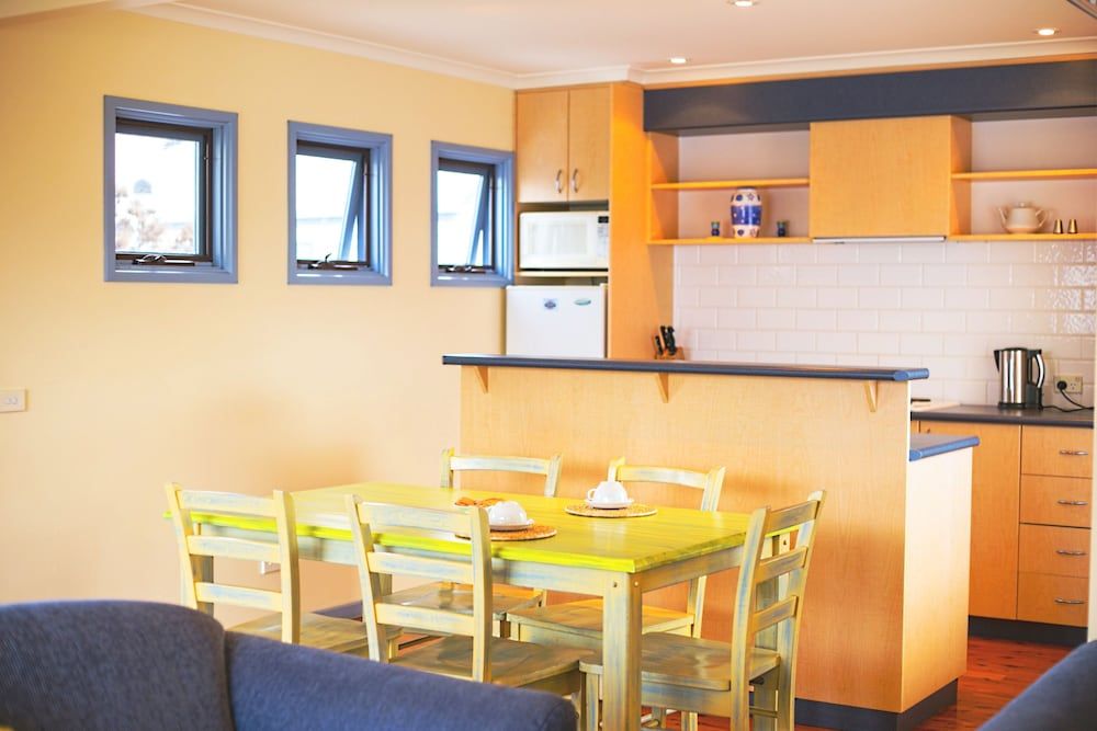 Rayville Boat Houses Villa, 2 Bedrooms, Terrace 2