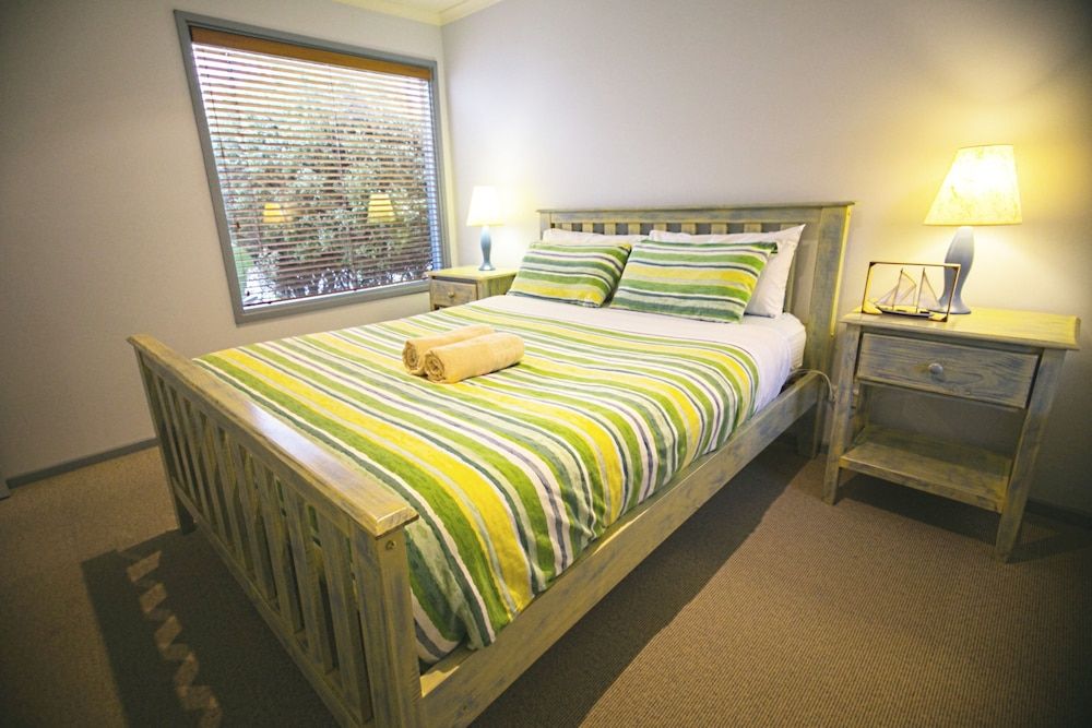 Rayville Boat Houses Villa, 3 Bedrooms 14