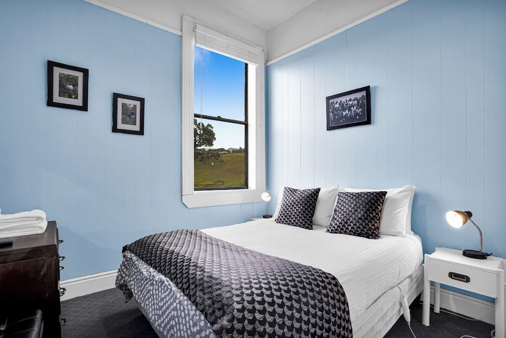 Bischoff Hotel Double Room, Shared Bathroom 2