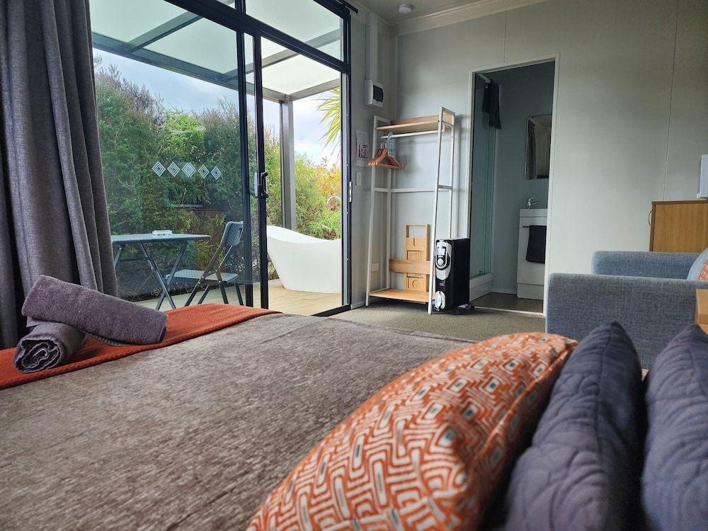 Plateau Lodge Comfort Studio, 1 Bedroom, Garden View 8