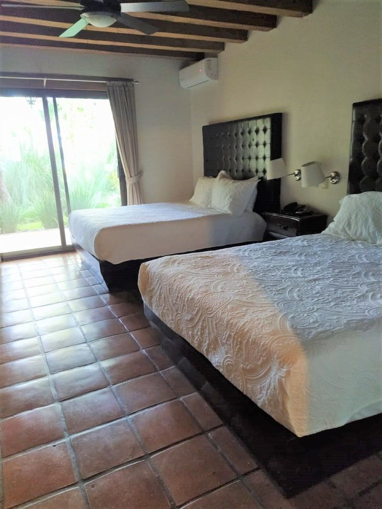 Quinta San Carlos Superior Double Room 3